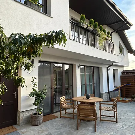 Delightful Two Bedroom In The Heart Of Bulgaria 公寓 索波特